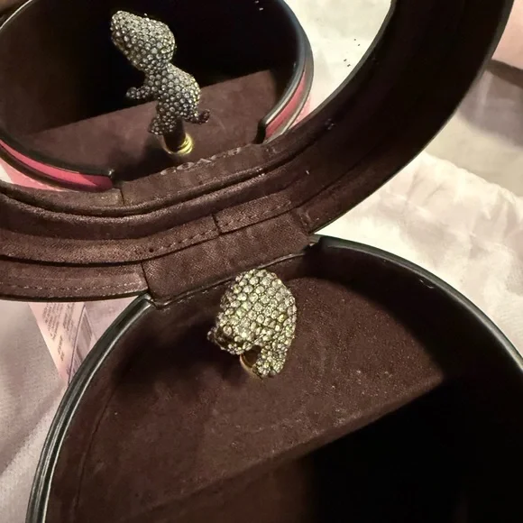 Coach Pink Round Leather Musical Box - Picture 7 of 7